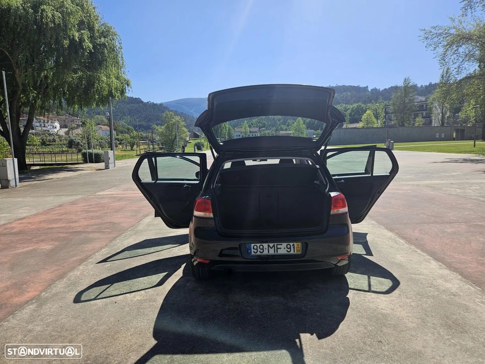 VW Golf 1.6 TDi Confortline - 11
