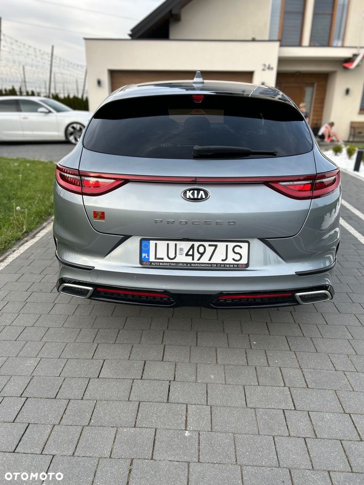 Kia ProCeed - 8