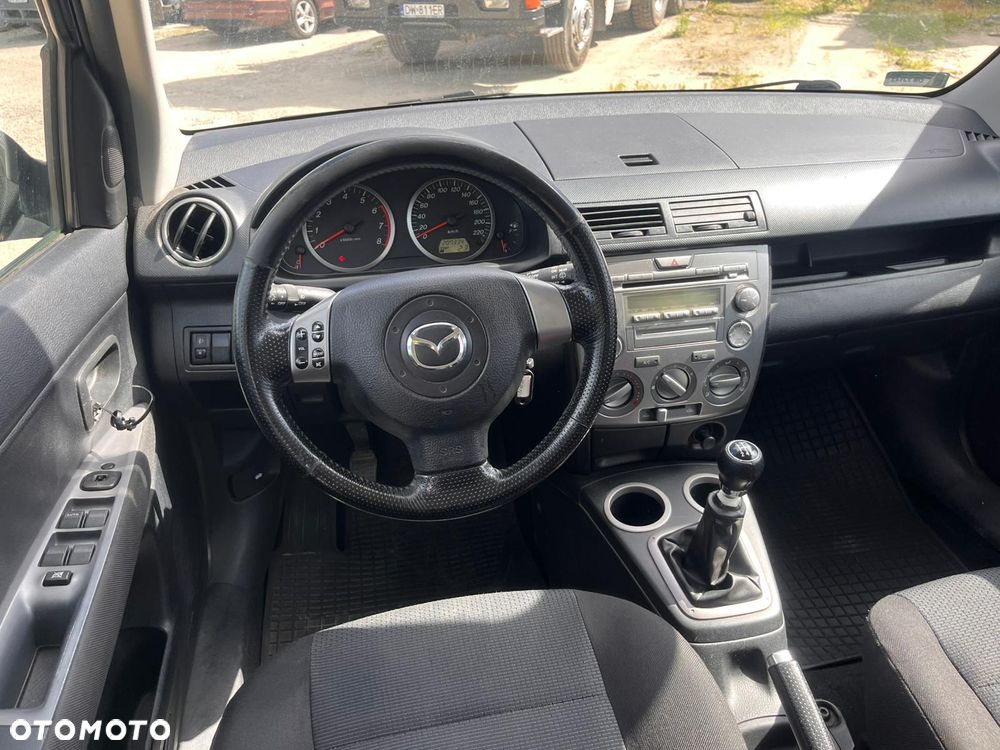 Mazda 2 - 15