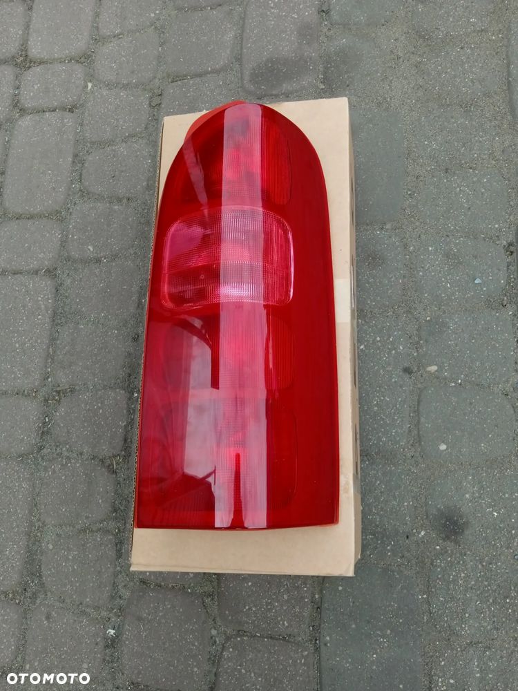 LAMPA TYLNA LEWA MASTER MOVANO INTERSTAR 98-02 NOWA - 2