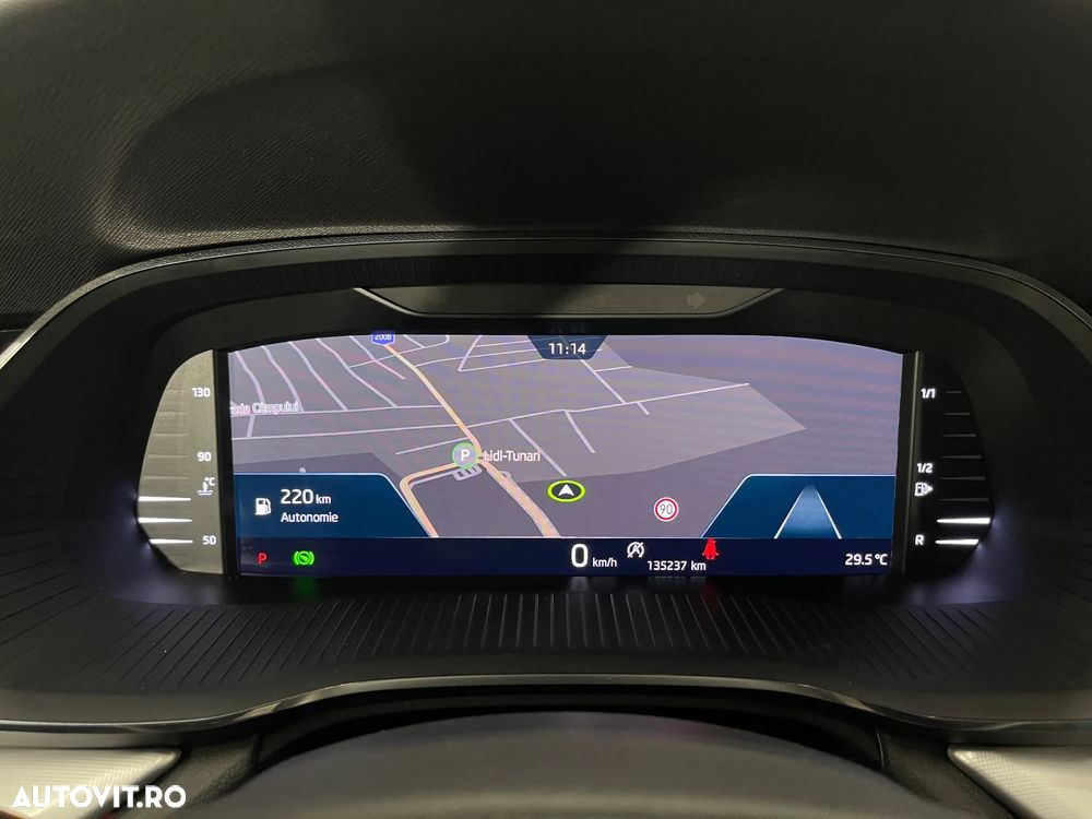 Skoda Octavia Combi 2.0 TDI DSG Ambition - 26