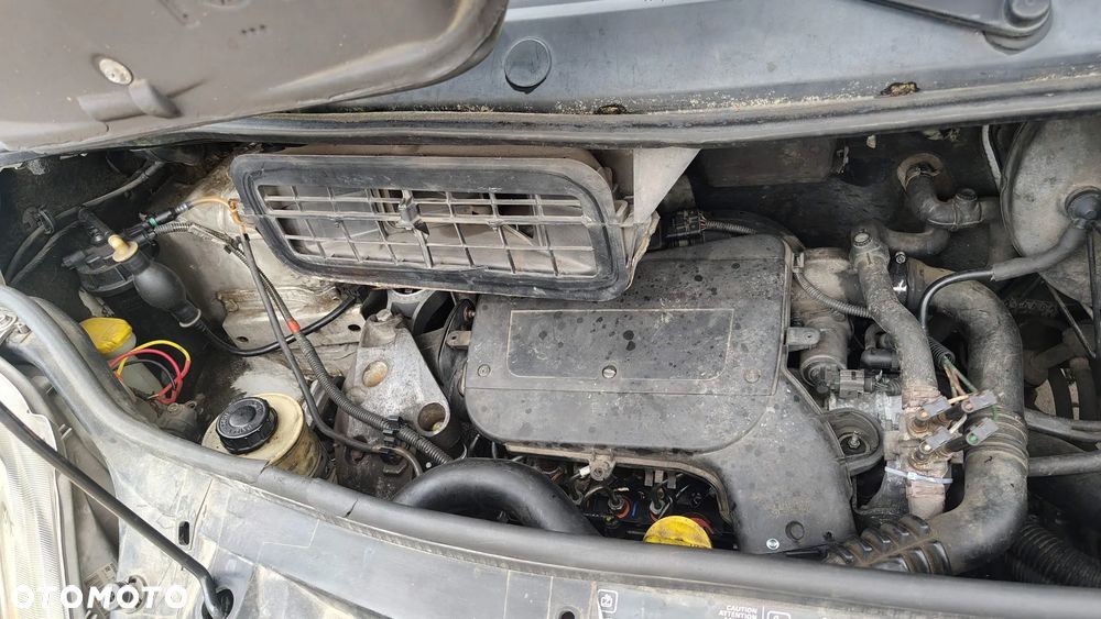 Renault Trafic - 13