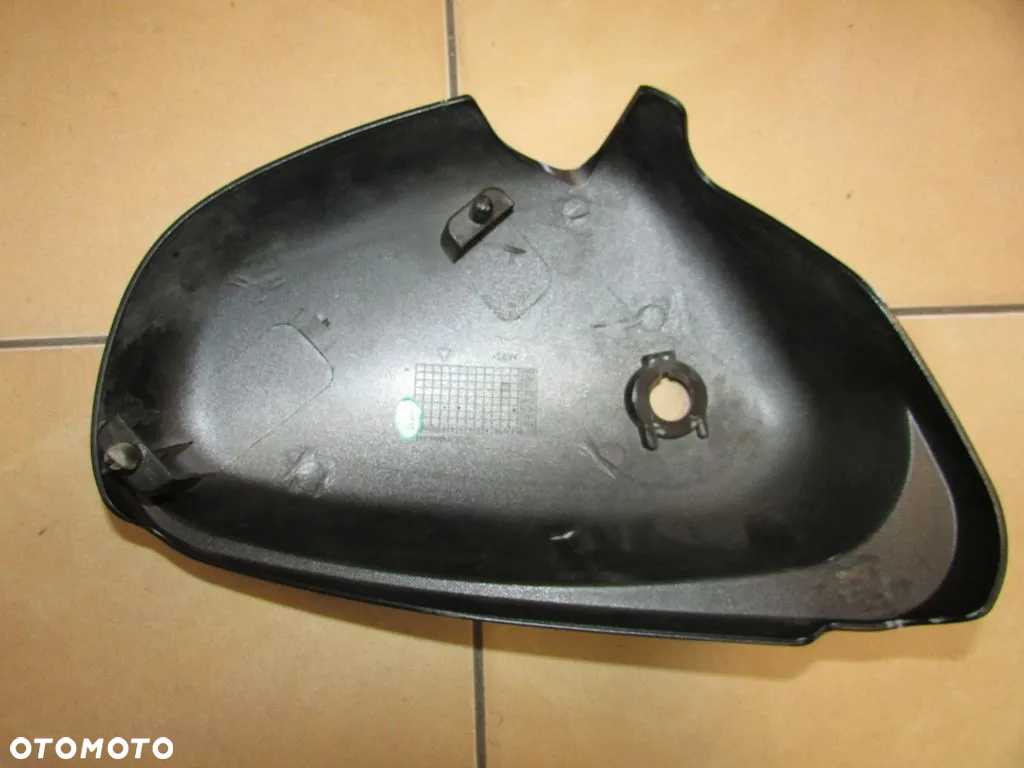Benelli Imperiale 400 osłona boczek prawy - 2
