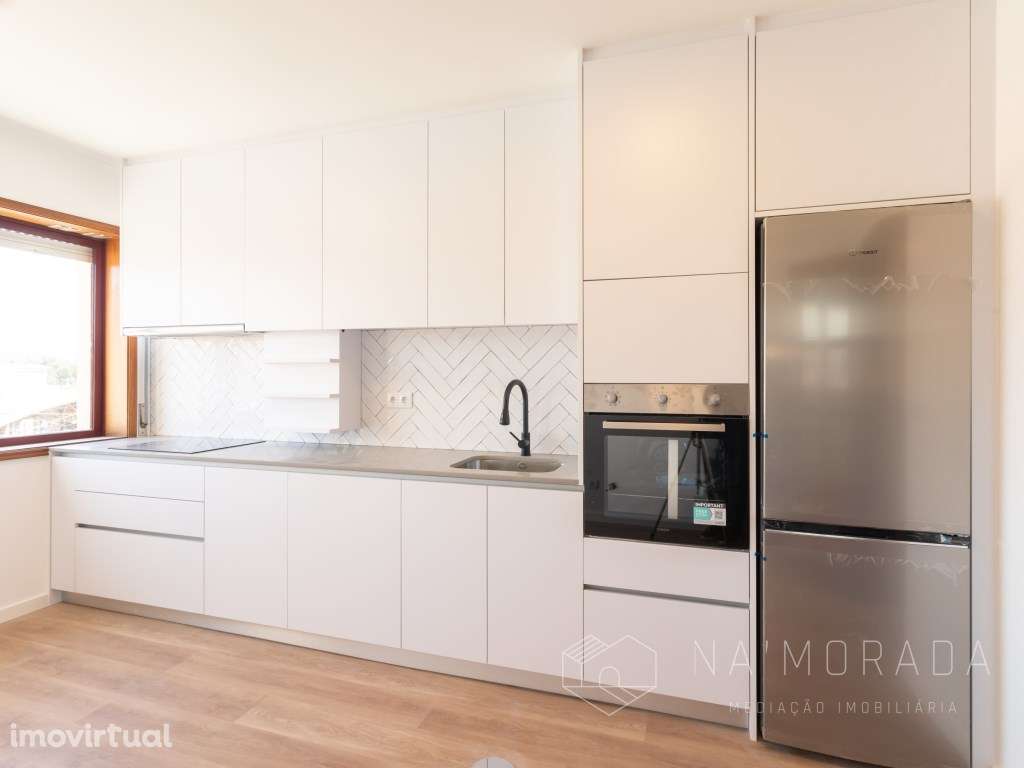 Apartamento T4 renovado para venda em Escapães, Santa Maria da Feira - Grande imagem: 3/33
