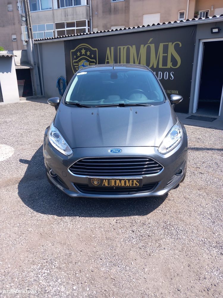 Ford Fiesta 1.5 TDCi STLine - 2
