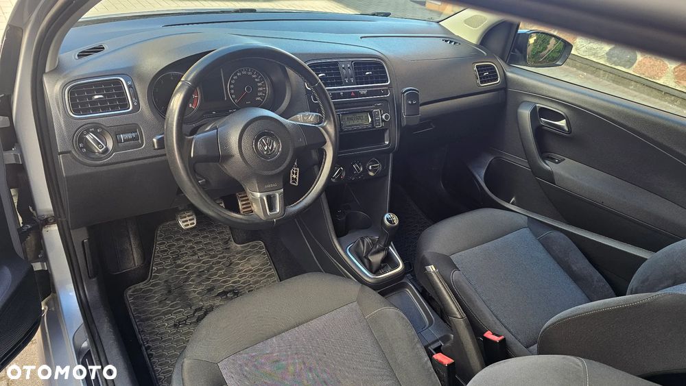 Volkswagen Polo - 18