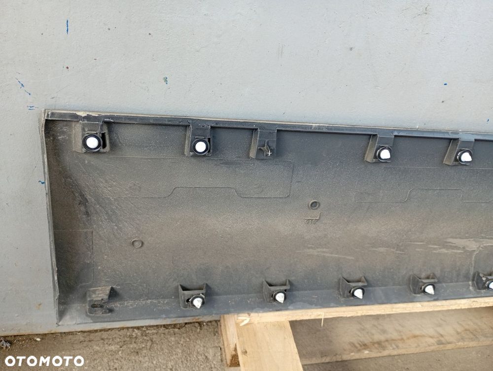listwa boczna lewa vw crafter II man tge 2023r 7C0853517A - 8