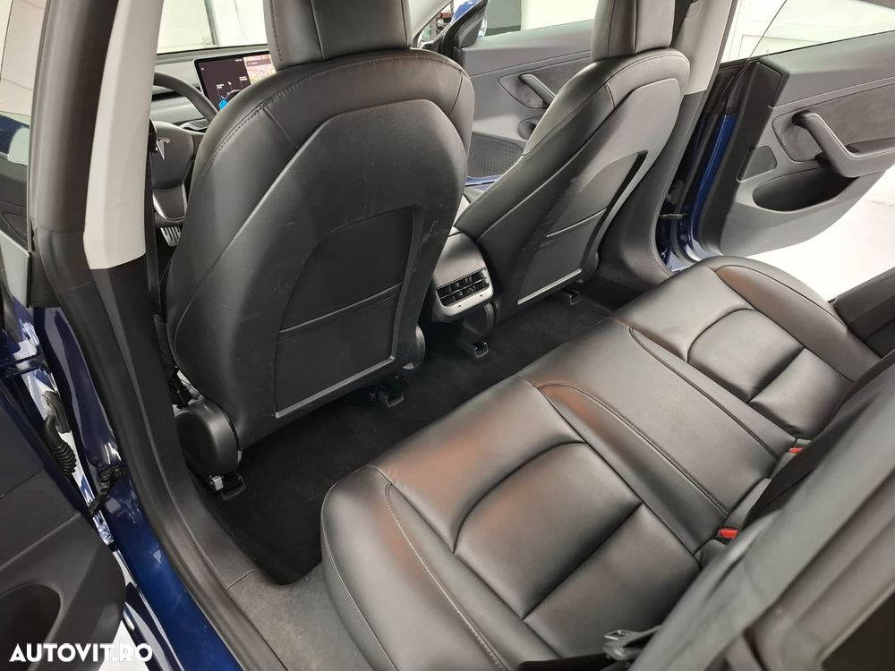 Tesla Model 3 - 13