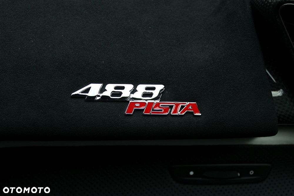 Ferrari 488 Pista - 34