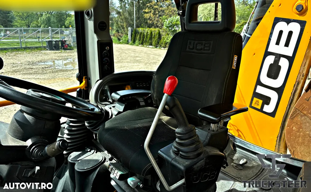 JCB 3CX - 13