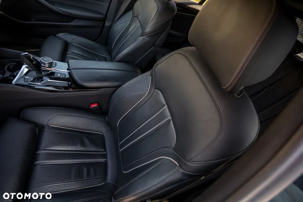 BMW Seria 5 520d xDrive Luxury Line sport - 18