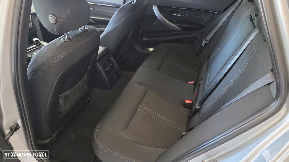 BMW 318 d Line Sport Auto - 46