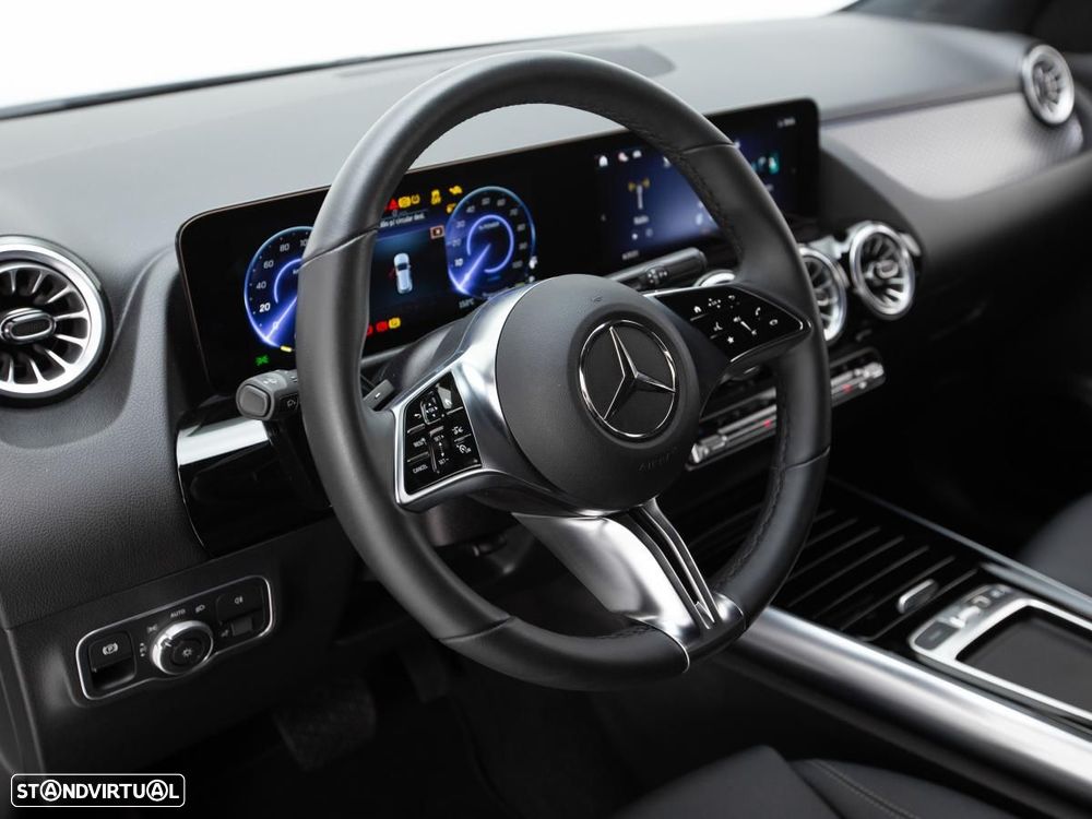 Mercedes-Benz EQA 300 4Matic Progressive - 17