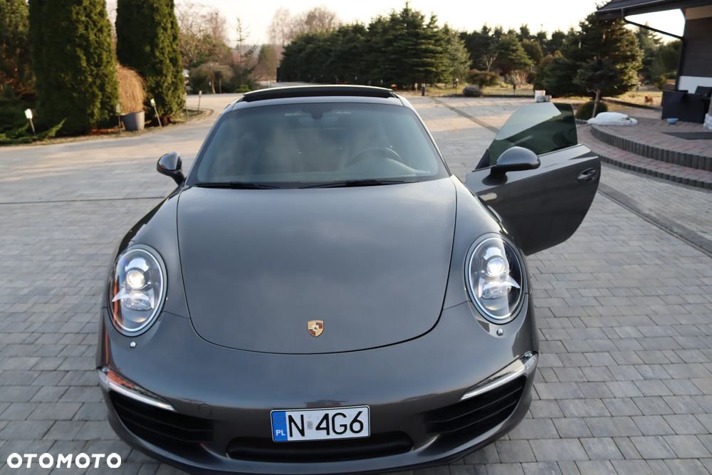 Porsche 911 Carrera PDK - 30