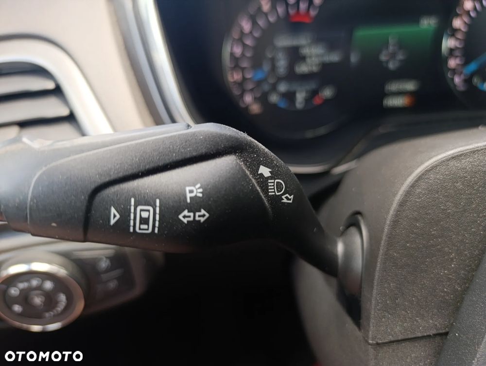 Ford Mondeo - 34