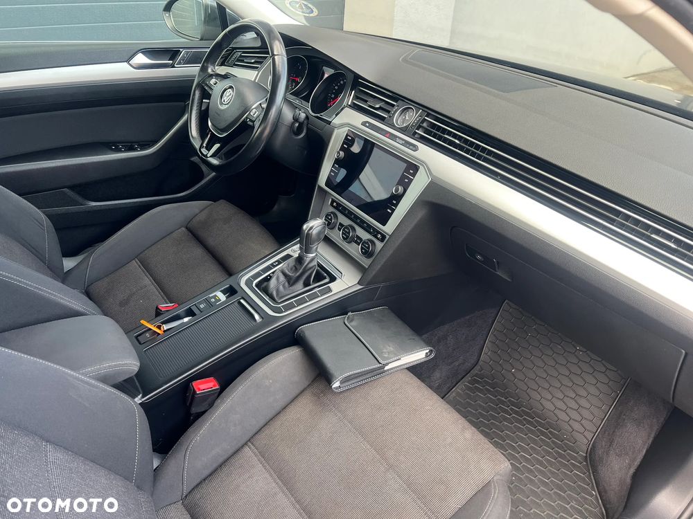 Volkswagen Passat 2.0 TDI BMT Comfortline DSG - 13