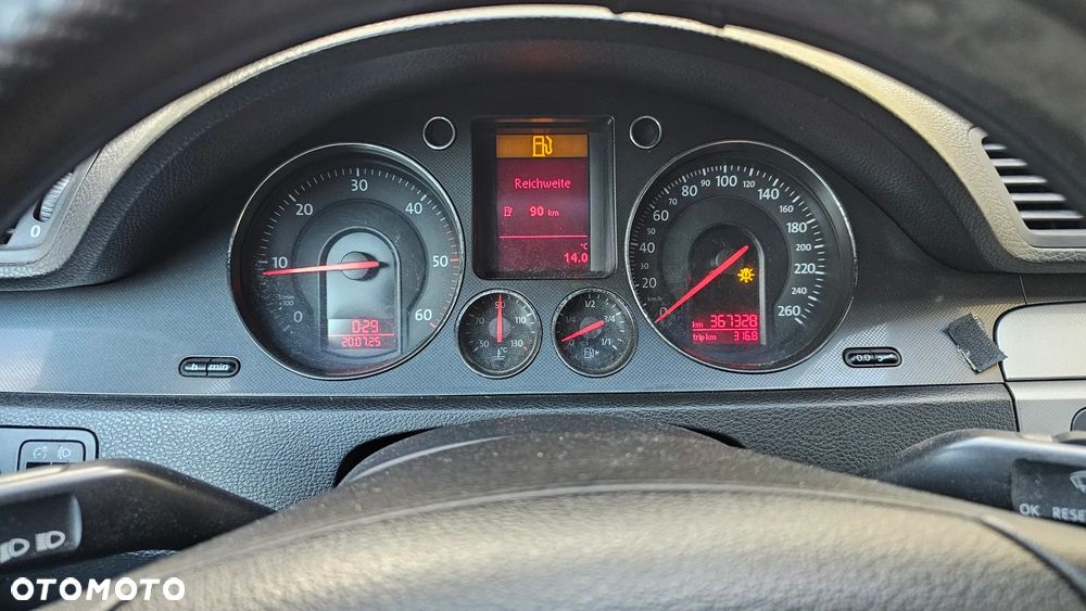 Volkswagen Passat 1.9 TDI Trendline - 9