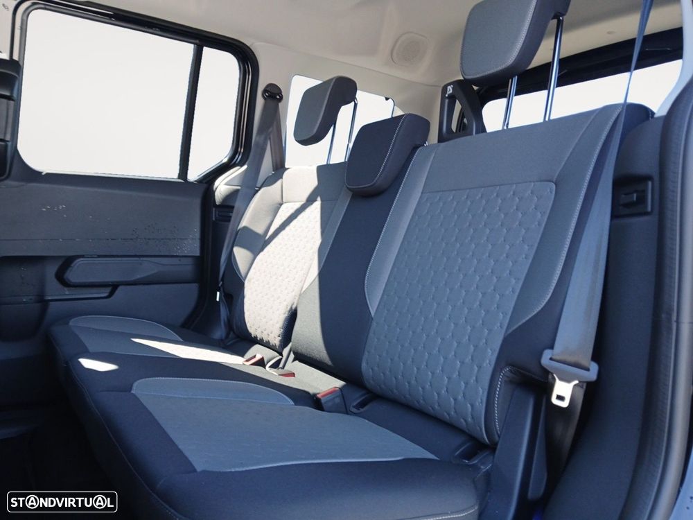 Ford Tourneo Courier 1.0 EcoBoost Titanium DCT - 14