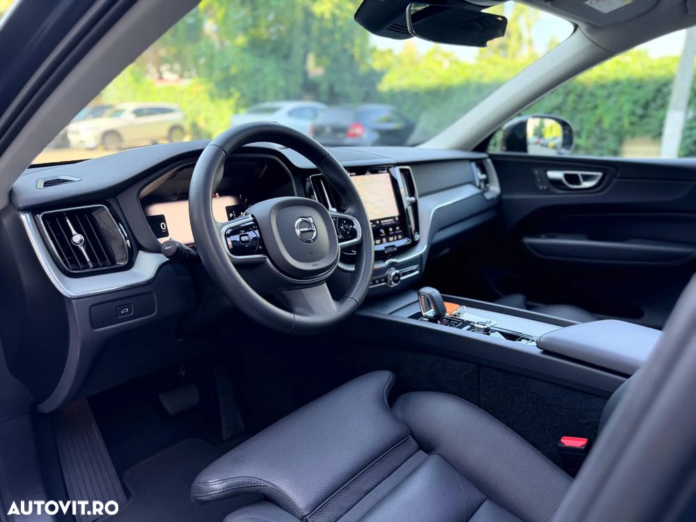 VOLVO XC60 2023 — imagine 2