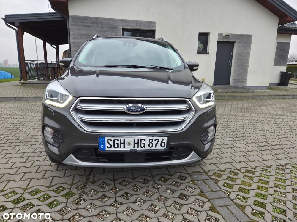 Ford Kuga - 10