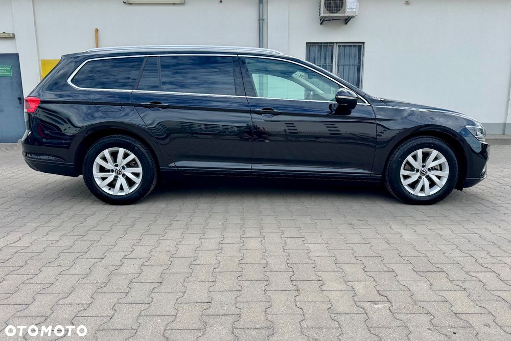 Volkswagen Passat 2.0 TDI SCR DSG Business - 4
