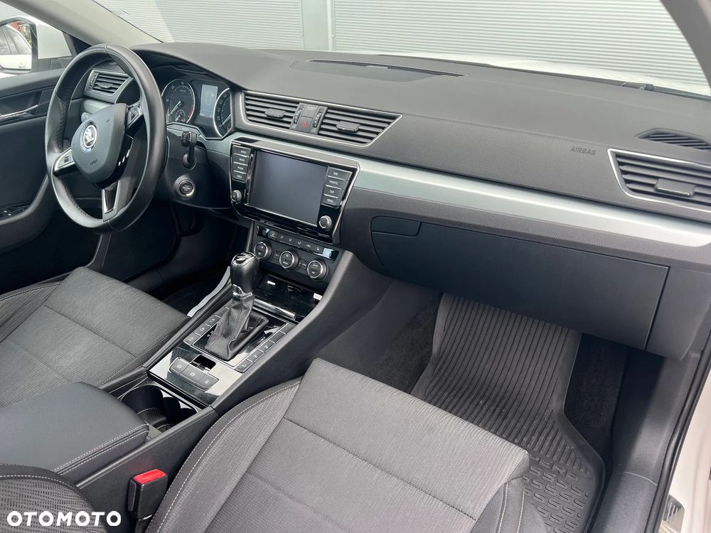 Skoda Superb 2.0 TDI Ambition DSG - 7