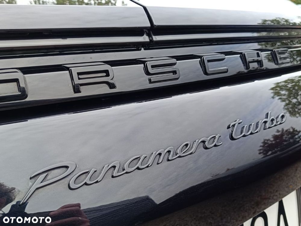 Porsche Panamera - 35