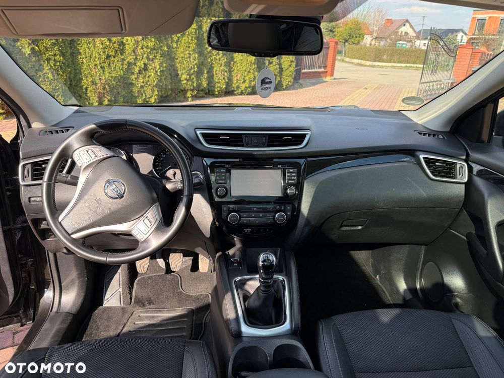 Nissan Qashqai 1.6 dCi DPF tekna - 16