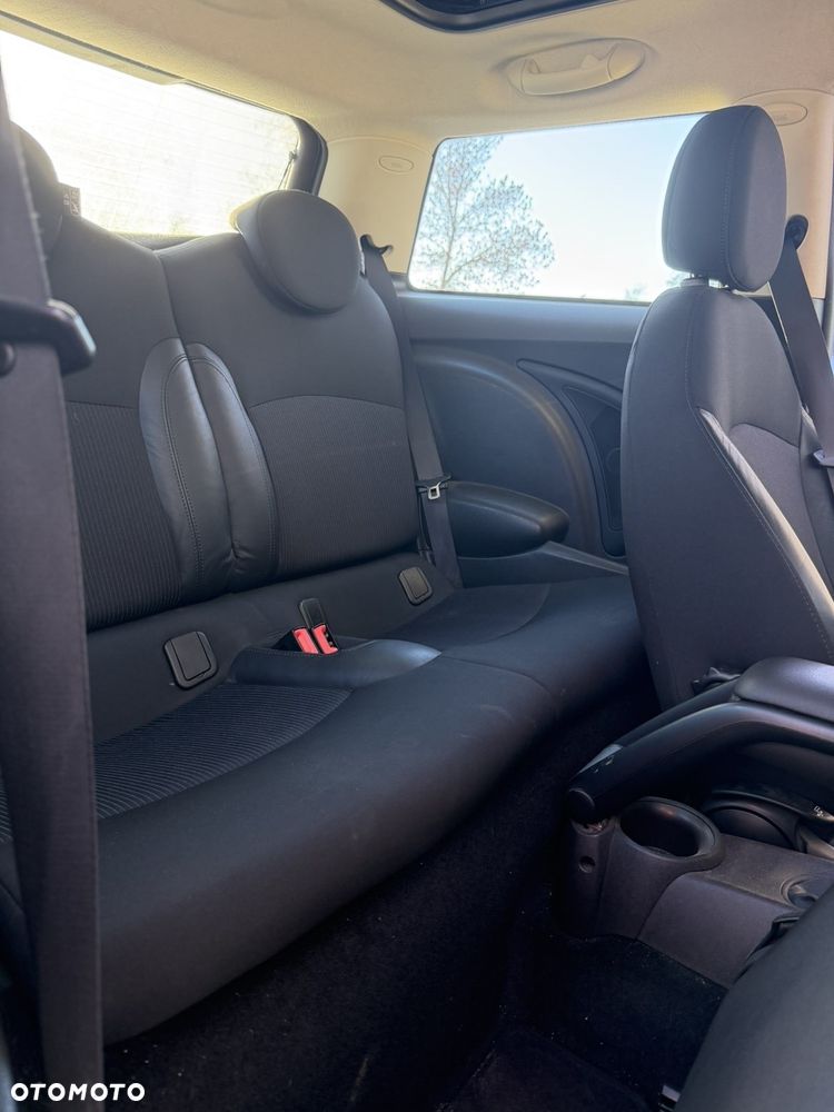 MINI Cooper S Standard - 12