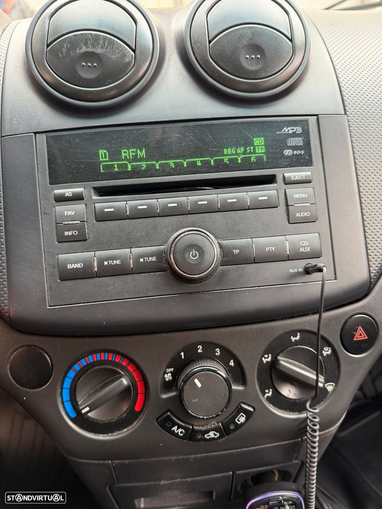 Chevrolet Aveo 1.2 L - 11