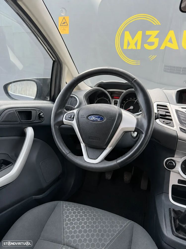 Ford Fiesta 1.4 TDCI Techno - 11