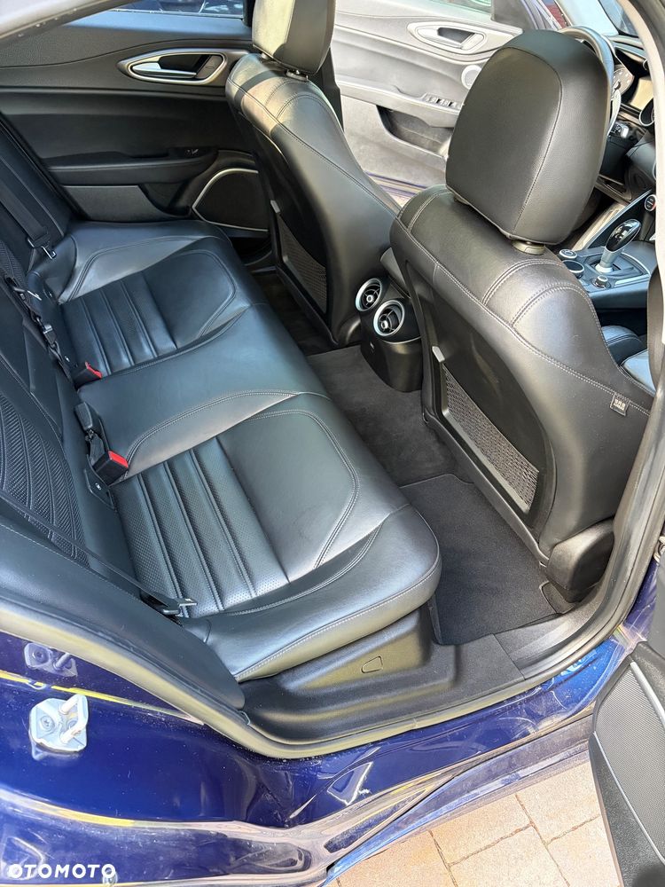 Alfa Romeo Giulia 2.0 Turbo Veloce - 17