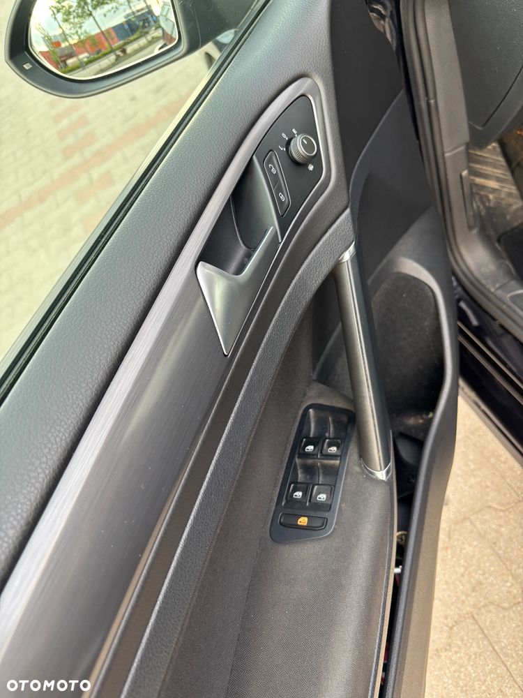 Volkswagen Golf 1.6 TDI BMT Comfortline - 21