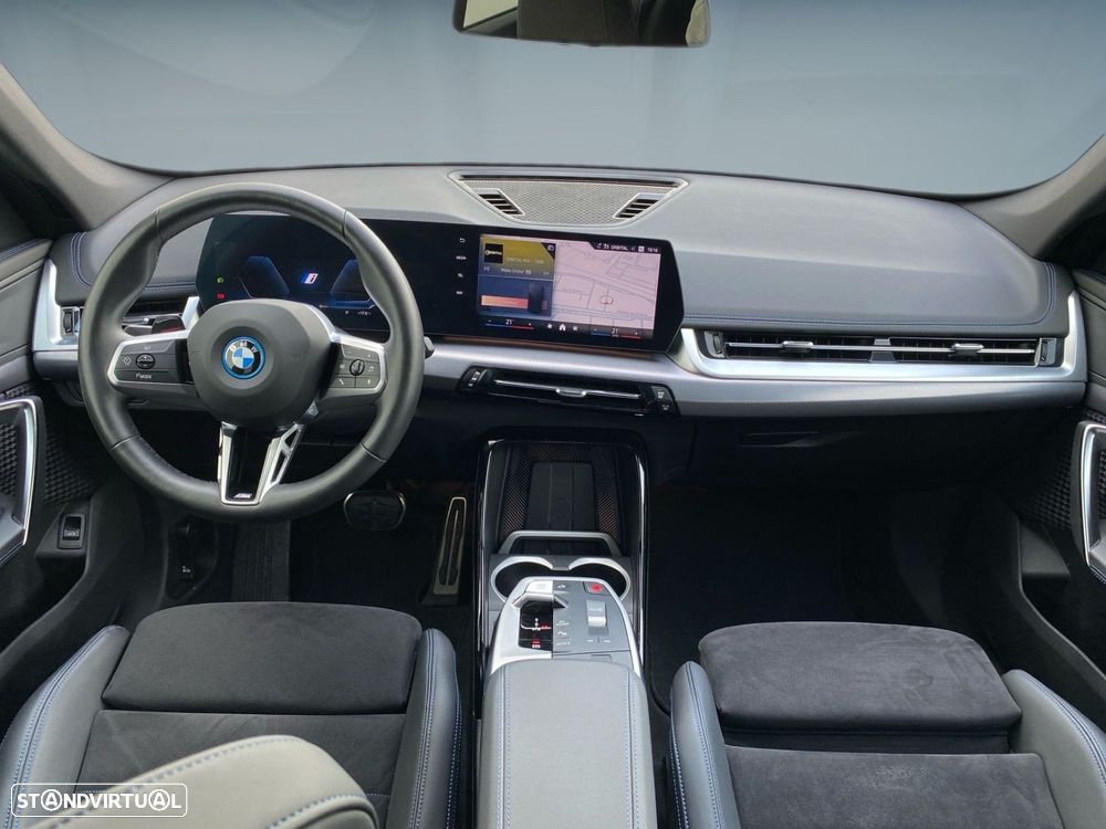 BMW iX1 xDrive30 Pack Desportivo M Pro - 5
