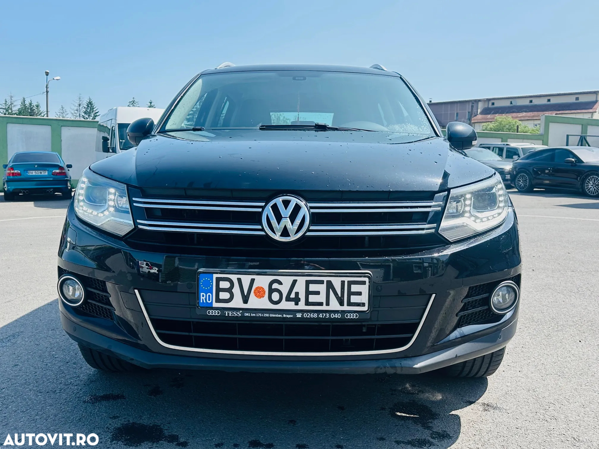 Volkswagen Tiguan - 12