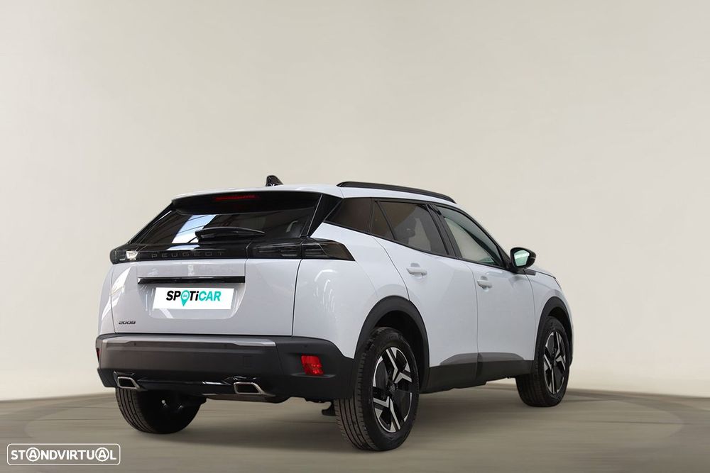 Peugeot 2008 1.2 PureTech Allure EAT8 - 4