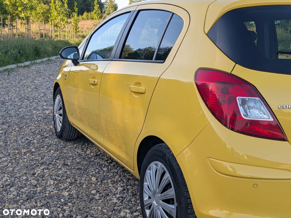 Opel Corsa 1.4 16V Satellite - 18