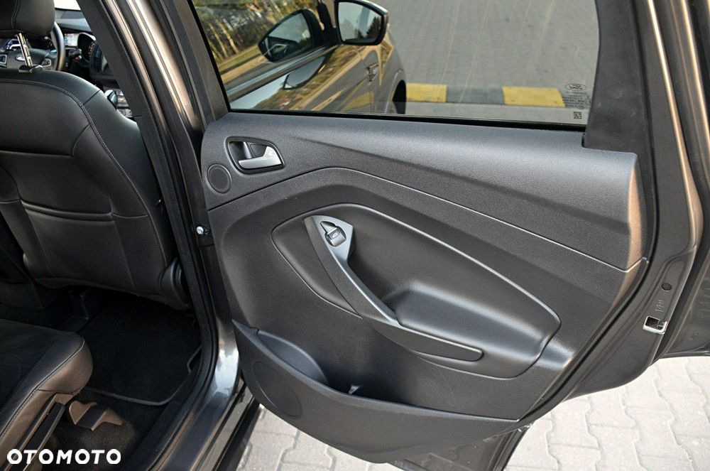 Ford Kuga - 21