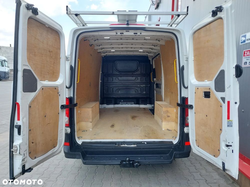 Volkswagen Crafter - 14