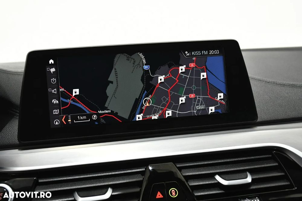 BMW Seria 5 520d Aut. Luxury Line - 28