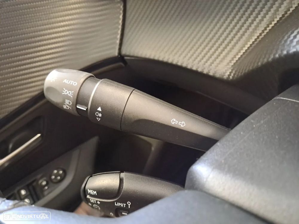 Peugeot 208 1.2 PureTech Active Pack - 14