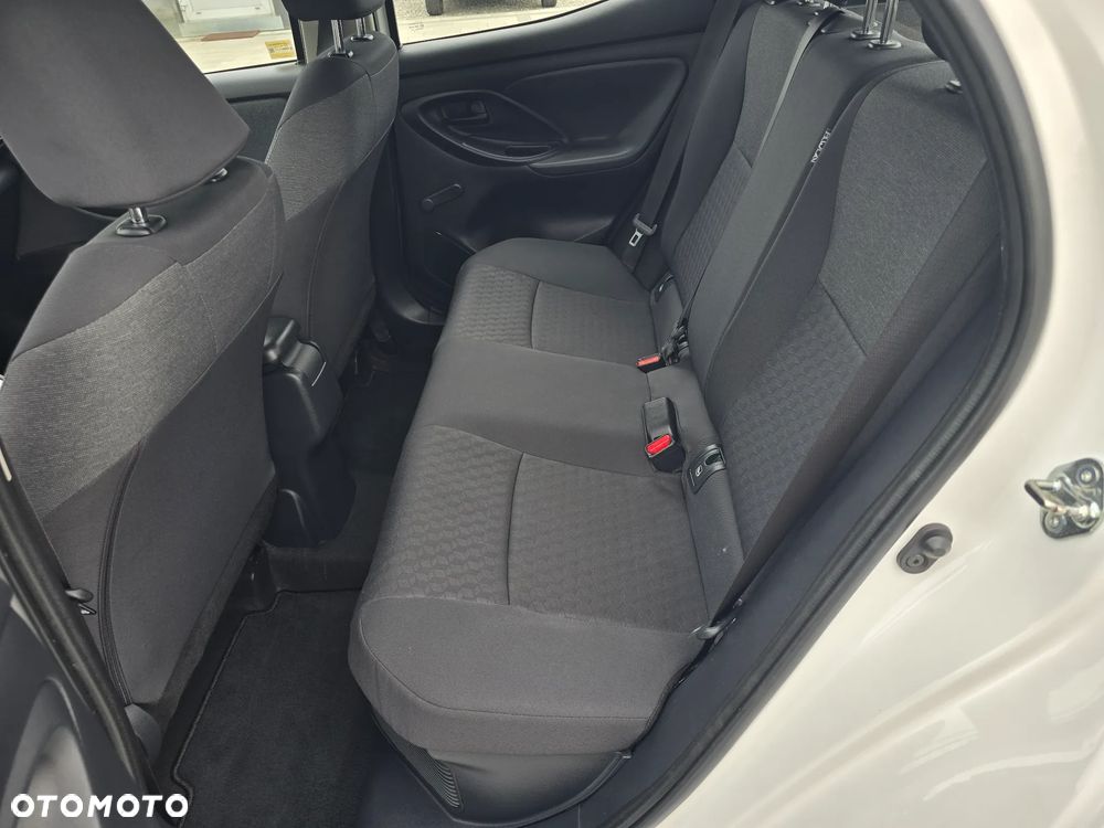 Toyota Yaris Hybrid 1.5 Comfort - 28