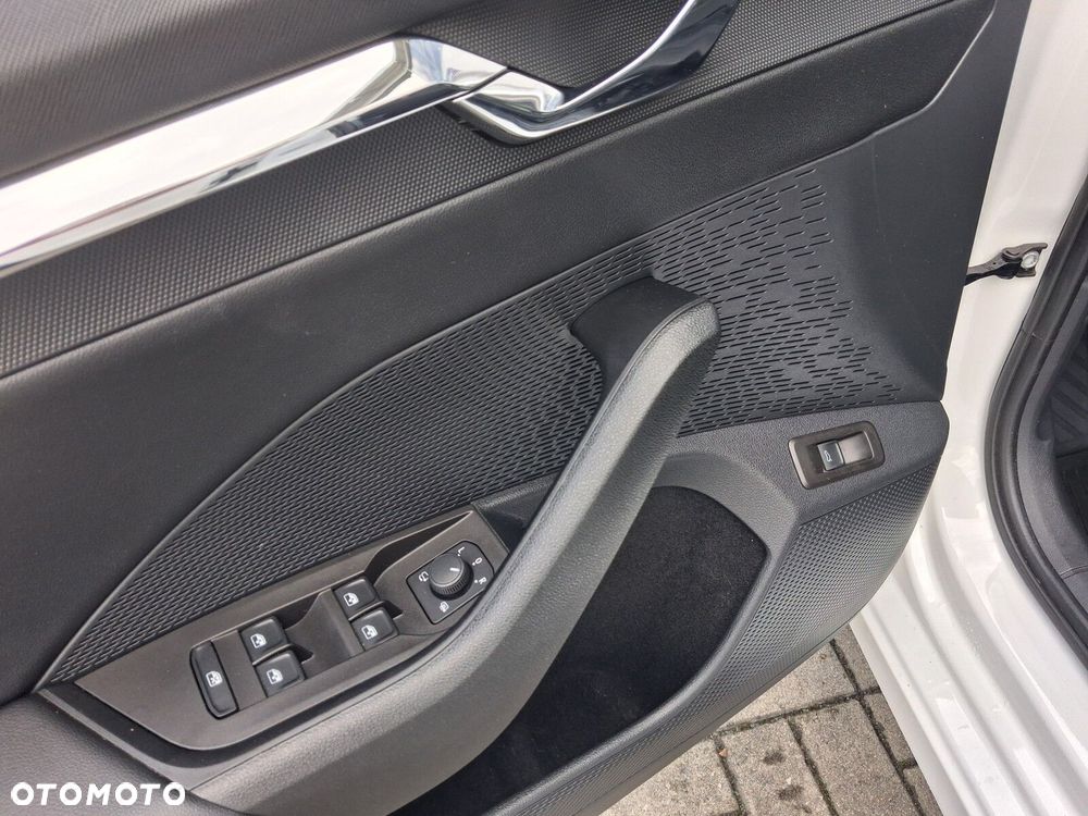 Skoda Octavia 1.5 TSI ACT Style - 25