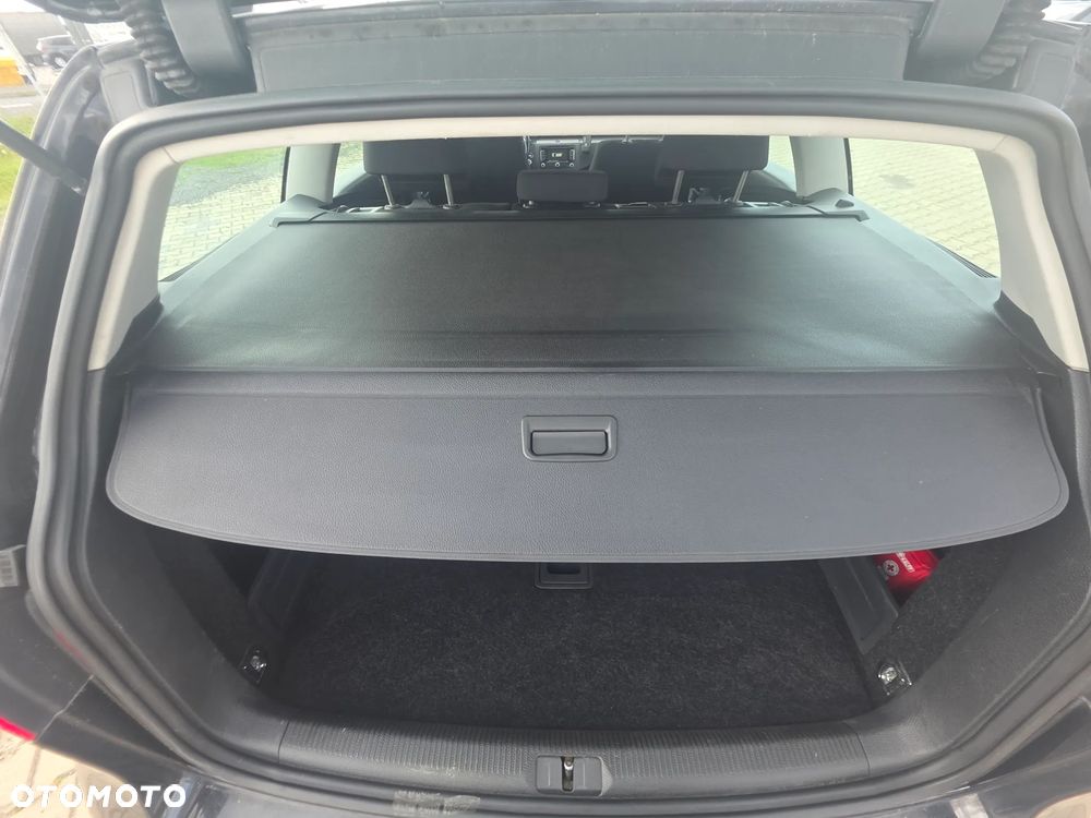 Volkswagen Passat 2.0 TDI DPF Comfortline - 18