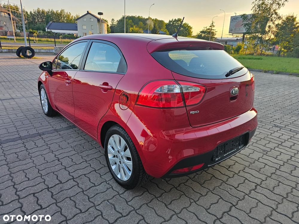 Kia Rio - 6