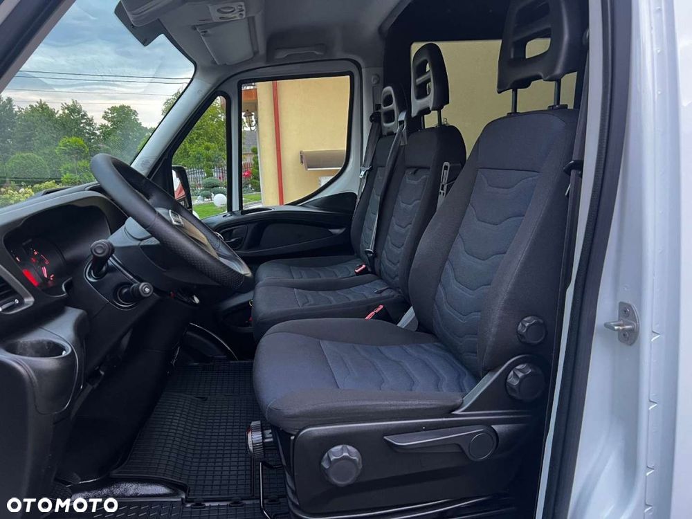 Iveco Daily Max 7 -osobowe - 30