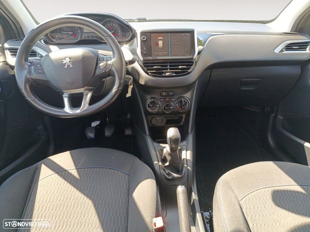 Peugeot 208 1.2 PureTech Style - 10