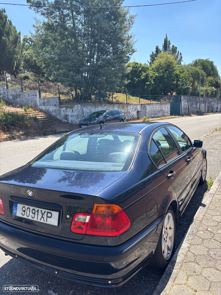 BMW 320 d - 4