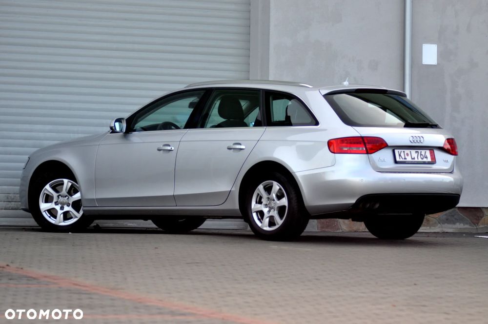 Audi A4 Avant - 9