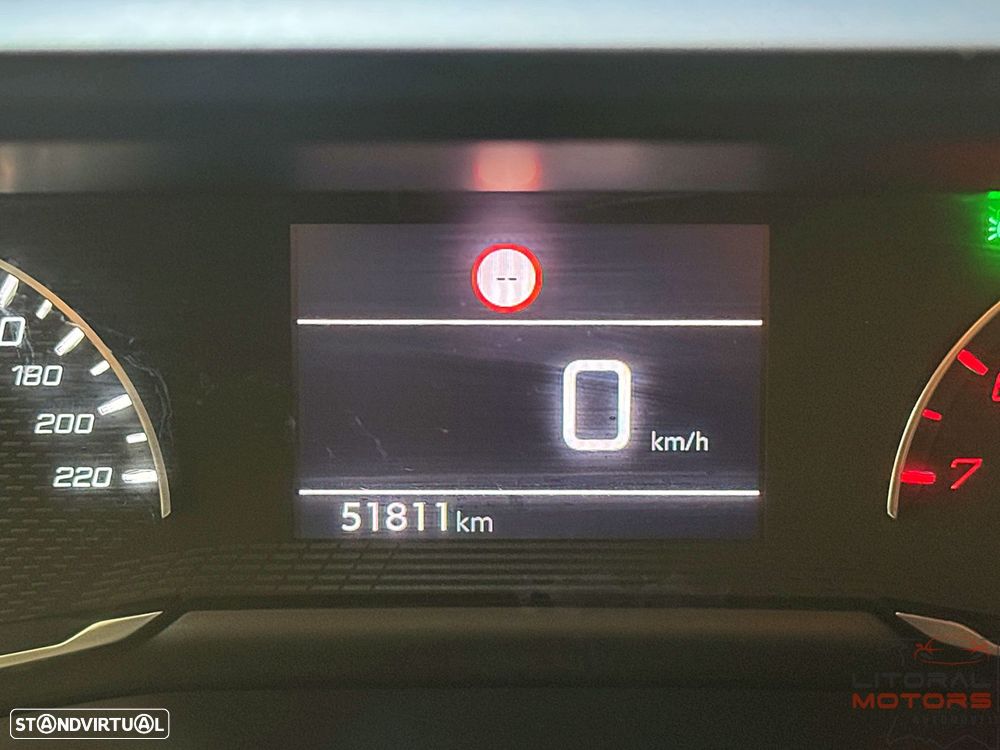 Peugeot 208 1.2 PureTech SE Style - 25
